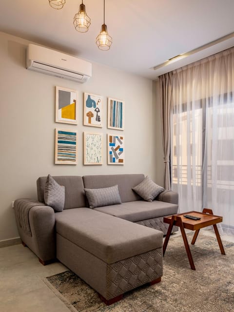TV and multimedia, Living room, Seating area, air conditioner