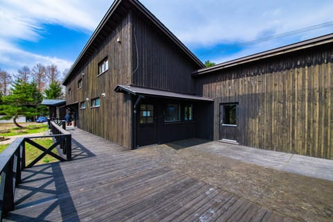 Property building, Day