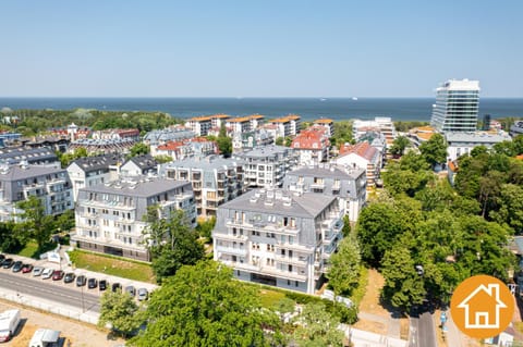Neighbourhood, Bird's eye view