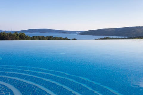 Sea view, Swimming pool