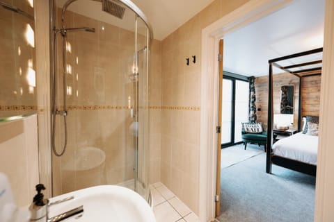 Boutique Shrewsbury Suites Bed and Breakfast in Shrewsbury