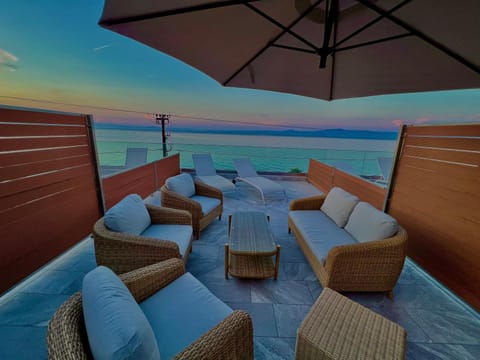 Balcony/Terrace, Seating area, Sea view