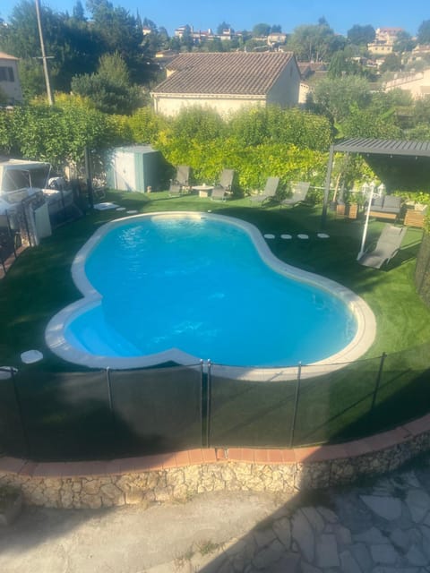3 Pièces climatisé en rez de jardin avec piscine Apartment in Villeneuve-Loubet