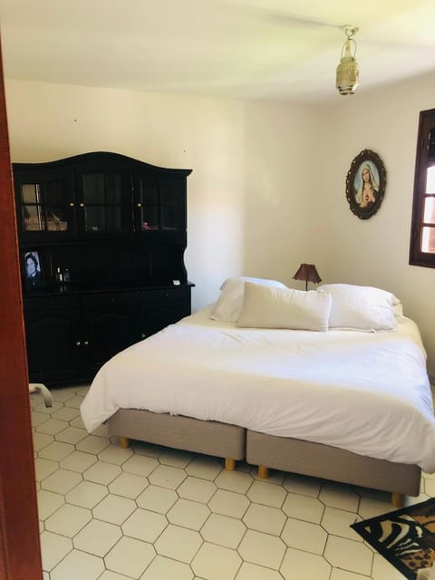 Chambre d'hôtes MAÏ TAÏ 4 personnes Bas du Fort Villa in Le Gosier