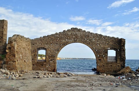 Nearby landmark, Natural landscape