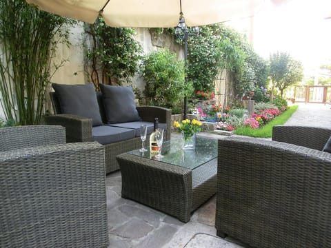 Patio, Garden, Garden view