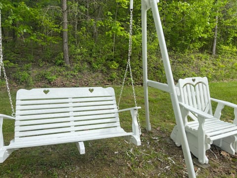 Keuka Lake Views and Hiking House in Keuka Lake