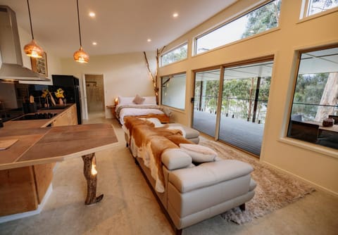 TV and multimedia, Living room, Seating area, Sea view, kitchen
