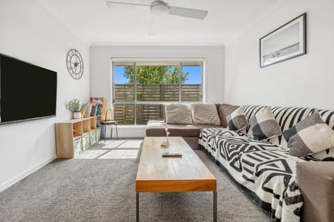 Communal lounge/ TV room, TV and multimedia, Living room