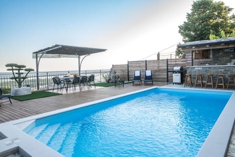 Property building, Swimming pool