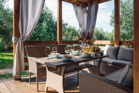 Balcony/Terrace, Garden view