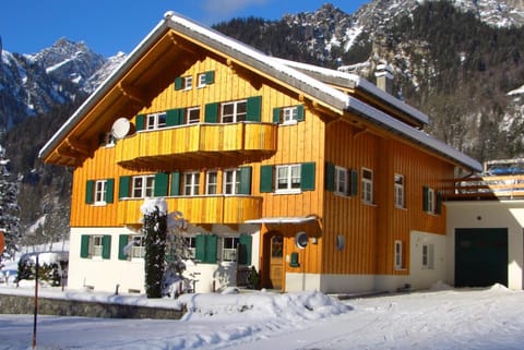 Property building, Winter