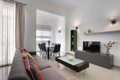 Four Bedroom Typical Maltese Townhouse - One Minute Away From The Seafront House in Sliema