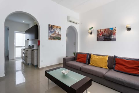 Four Bedroom Typical Maltese Townhouse - One Minute Away From The Seafront House in Sliema