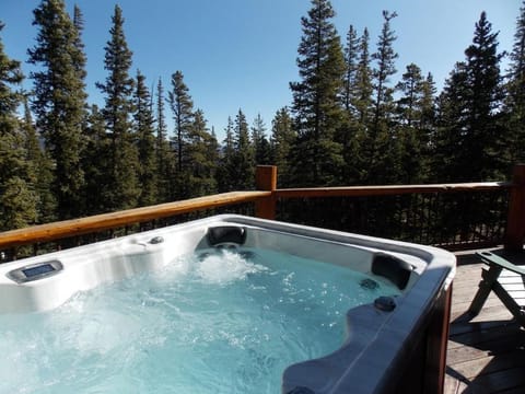 Lovely Home with Great Views and Private Hot Tub - Porcupine Slopes House in Park County