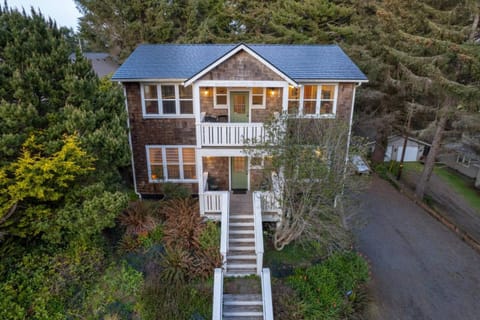 Pacific Star House in Lincoln City