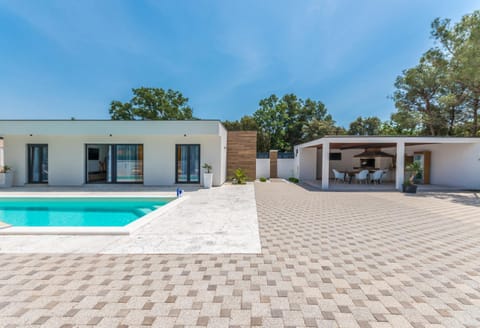 House with pool Mimi Villa in Biograd na Moru