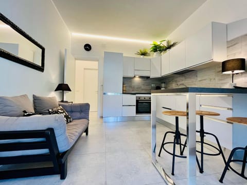 Kitchen or kitchenette, Living room, Dining area, stove