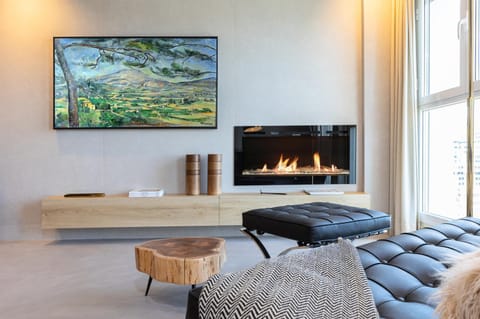 Living room, flat iron