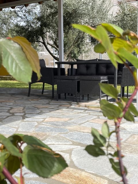 Seating area, Garden view