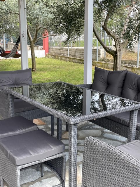 Garden, Seating area