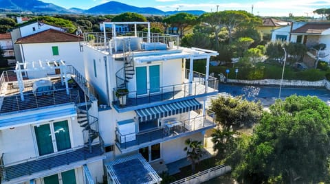 APPARTAMENTO AZZURRO FRONTE MARE Apartment in San Vincenzo