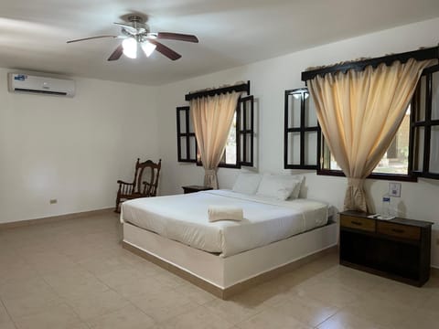 Bedroom, air conditioner