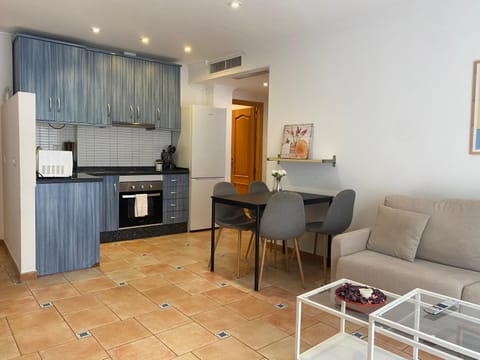 Kitchen or kitchenette, Living room, Dining area
