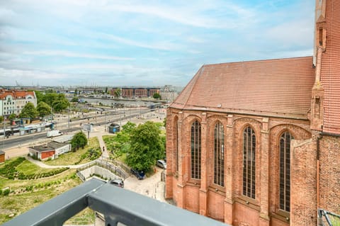 View (from property/room), View (from property/room), City view, City view, Landmark view, Landmark view, River view, River view, Street view, Street view