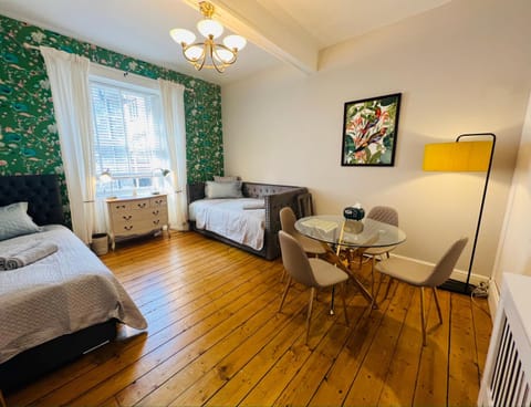 Living room, Bedroom