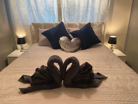 Dunfermline, 2 bedroom home free on street parking House in Dunfermline