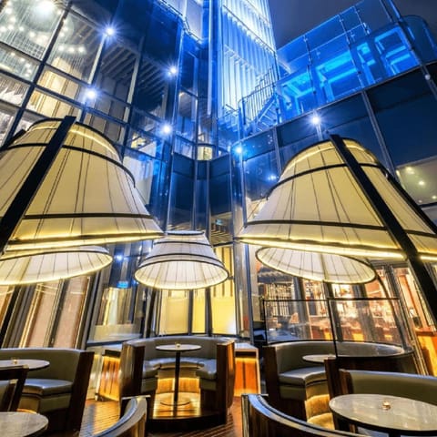 Property building, Restaurant/places to eat, Living room, Banquet/Function facilities, Seating area