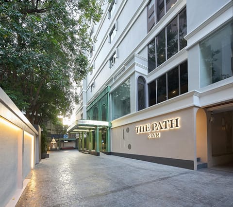 Property building, Facade/entrance