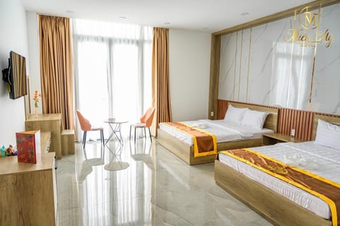 Bed, Balcony/Terrace, Photo of the whole room, Seating area, Bedroom