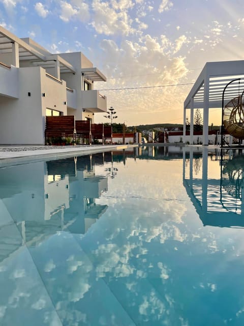 Property building, Swimming pool, Sunrise, Sunset