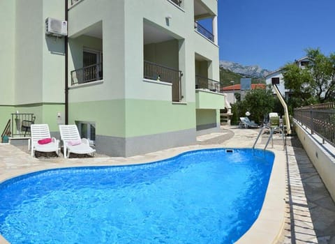 Pool view, Swimming pool