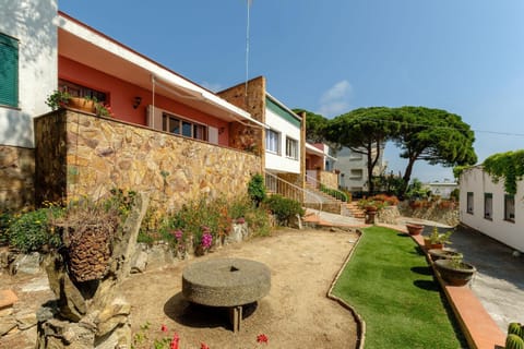 Property building, Garden