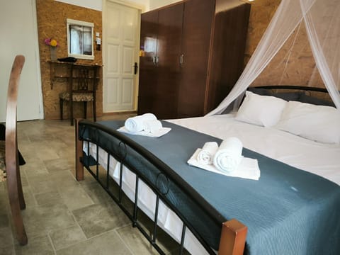 Aloni Studio Apartment in Crete