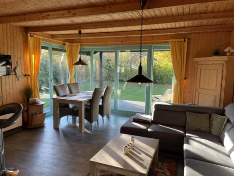 Blockhaus Windrose House in Damp