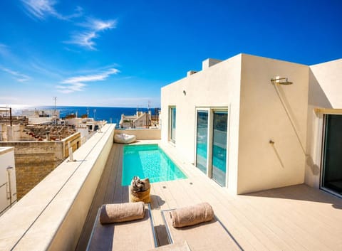 Natural landscape, Balcony/Terrace, Pool view, Sea view, Swimming pool, sunbed