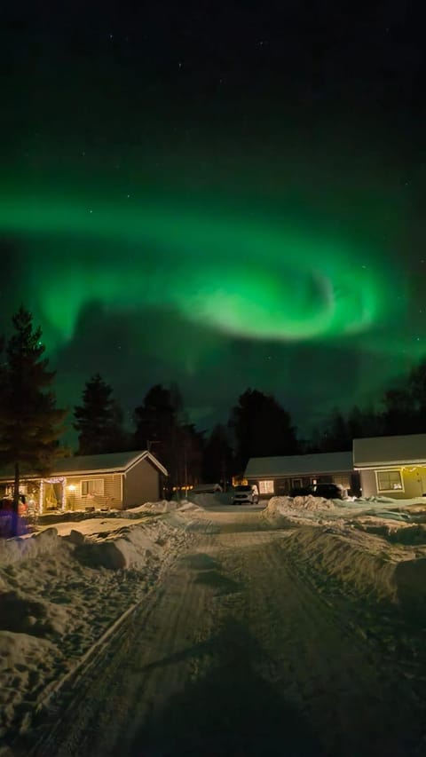 Cottage, SleepWell, Pyhäranta, sauna, lakeside House in Rovaniemi