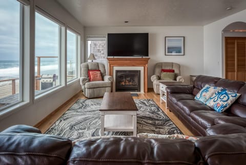 Oceans Song House in Gleneden Beach