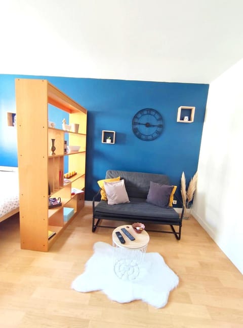 Superbe studio à deux pas de la gare de Chartres Apartment in Chartres