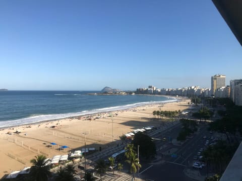Lindo apartamento na avenida atlântica Copacabana R.J Apartment in Rio de Janeiro