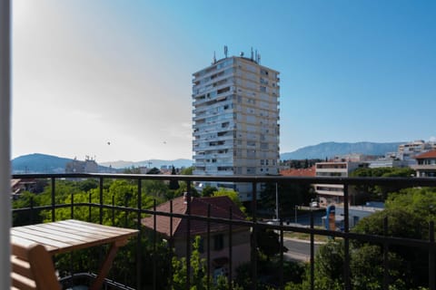 Property building, Balcony/Terrace