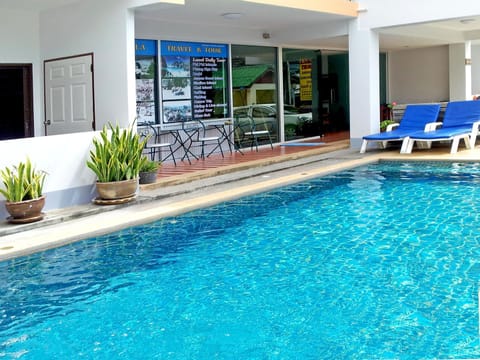 Patio, Swimming pool