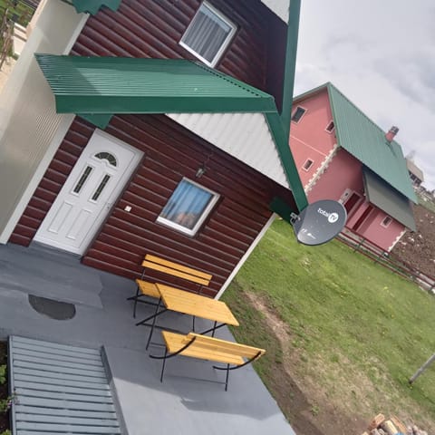 Apartments Avramovic - Bungalow Apartment in Montenegro