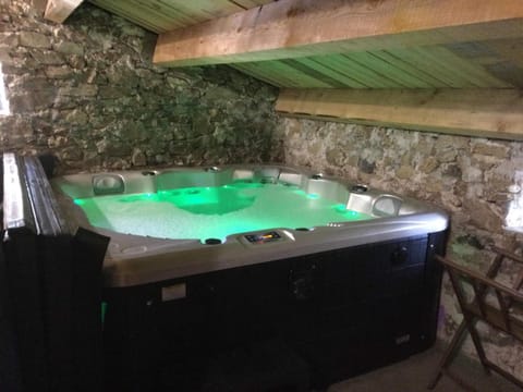 La Ferme de Beauregard SPA -LANARCE 07660 - jacuzzi et sauna House in Auvergne-Rhône-Alpes
