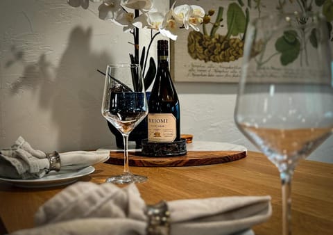 The Poe - Stylish Studio in downtown High Springs Apartment in Florida