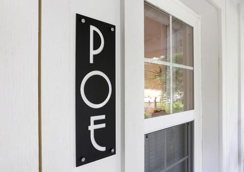 The Poe - Stylish Studio in downtown High Springs Apartment in Florida